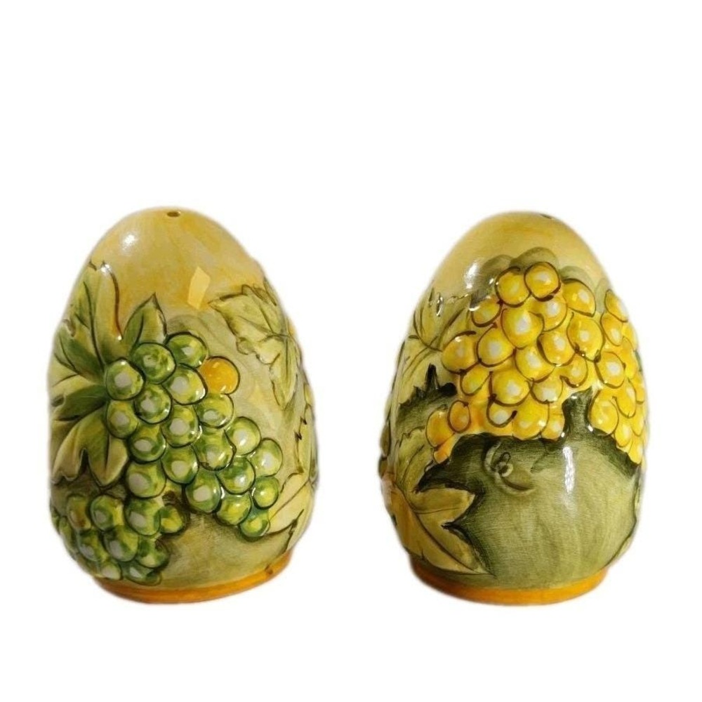 Vintage Ceramic Grape Salt and Pepper Shakers Set Hand Painted Green‎ Yellow